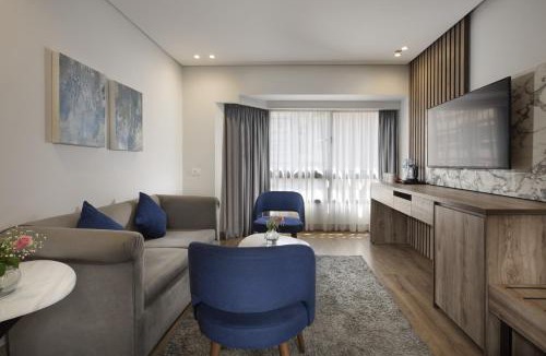 Al Duqqi Hotel | Pyramisa Suites Hotel Cairo