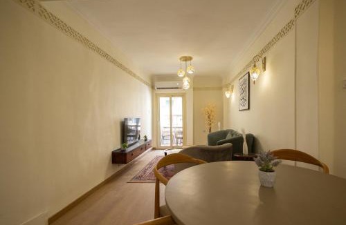 As-Sayidah Zaynab Apartment | Islamic Artsy 2 Bedroom Apartment in Downtown Cairo - Close to the Nile