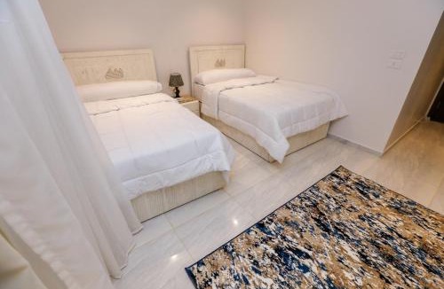 Kafrat al Jabal Hotel | Pyramids Land Palace