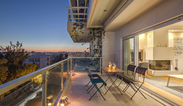 Scale Suites in Alimos