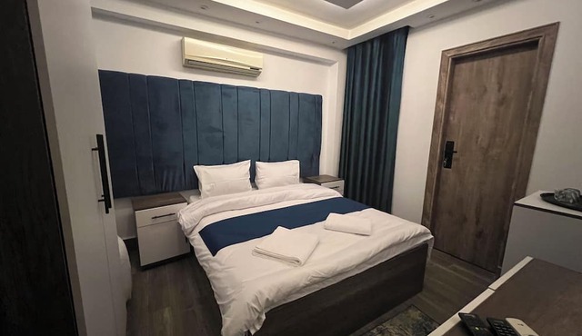 Premier Pyramids Inn