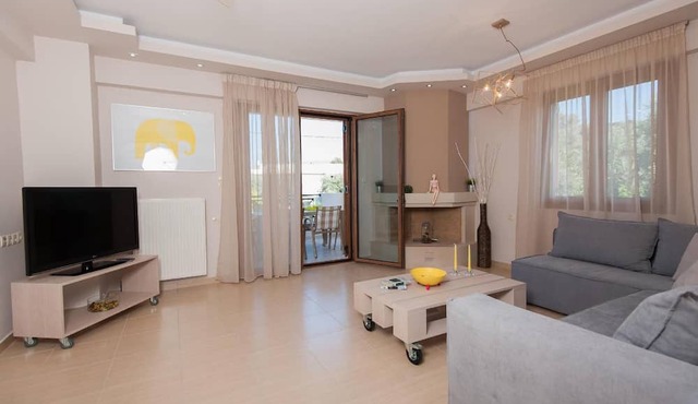 House in Adele with Pool, Terrace and Barbecue in Adele