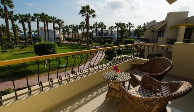 Lotus Bay Resort in Safaga