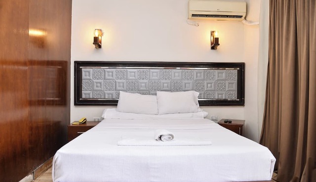 lora Altahrir hotel in Cairo