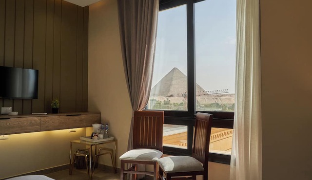 Pyramids Secret Hotel in Giza