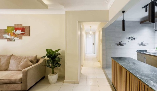 Xuru Stays I The Hospitable 2bdr Apt. 5 min From CAI Airport in Cairo