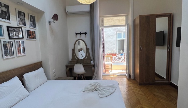 paris east hostel in Cairo