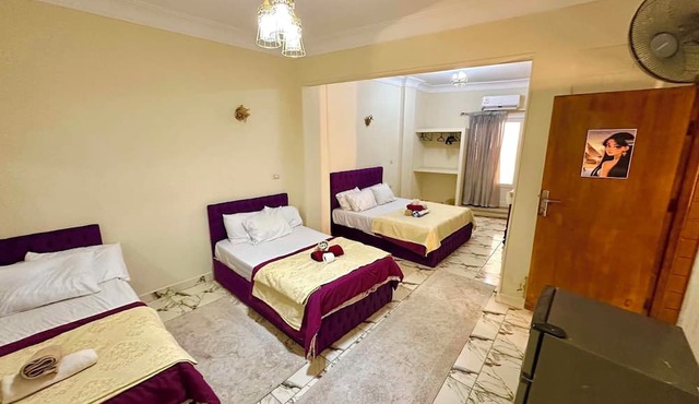 Queen of Pyramids Hotel in Giza