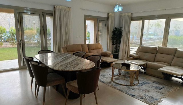 Carrara White 3BR APT Garden and Pool in Cairo