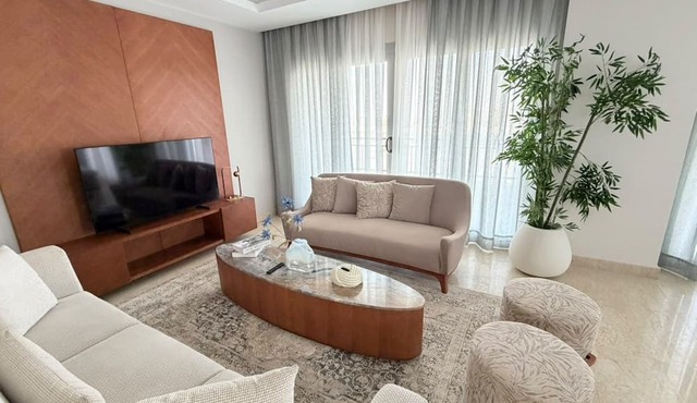 VESTA - Luxury Apt- 3br - cfc (xlix) in New Cairo City
