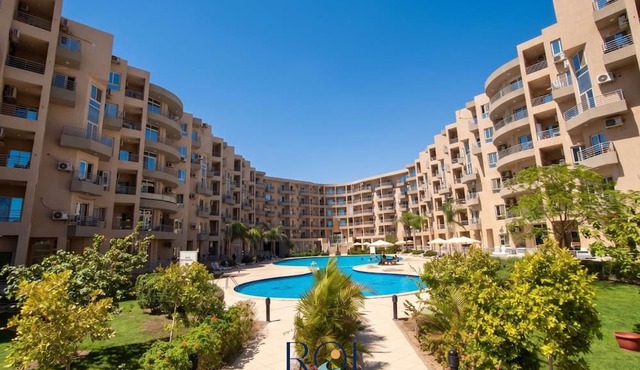Pool-View Studio Steps from El Mamsha Promenade – Princess Resort, Hurghada in Red Sea Governorate