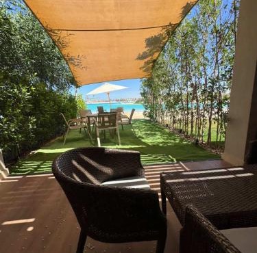 Lagoon access cabin in El Alamein