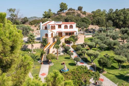 Villa Duka Danefi Natura in Lartos