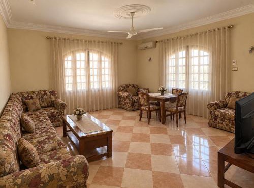 Nile crown Apartments in Al Aqālitah