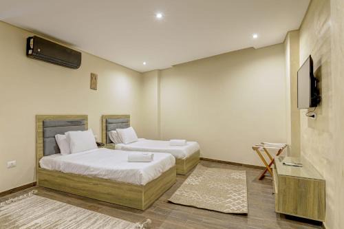 The Pyramids Global Suites W Stunning Rooftop Views in Cairo
