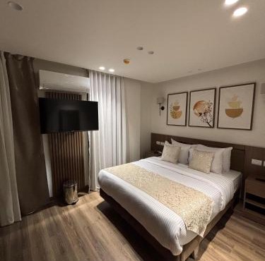 Lake Plaza Luxury Rooms in Borg El Arab