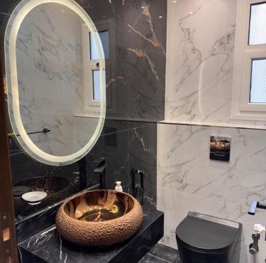Hotel-Style Luxury Penthouse Mountain View Hyde Park New Cairo in New cairo