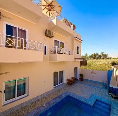 Anubis Guesthouse