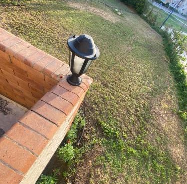 2BR ground chalet with private garden شاليه أرضي غرفتين بحديقة خاصة in Dawwār Ḩalīs