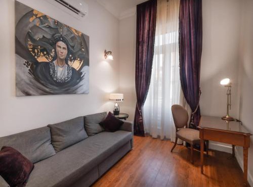 1920s Boutique Hotel and Restaurants in Cairo